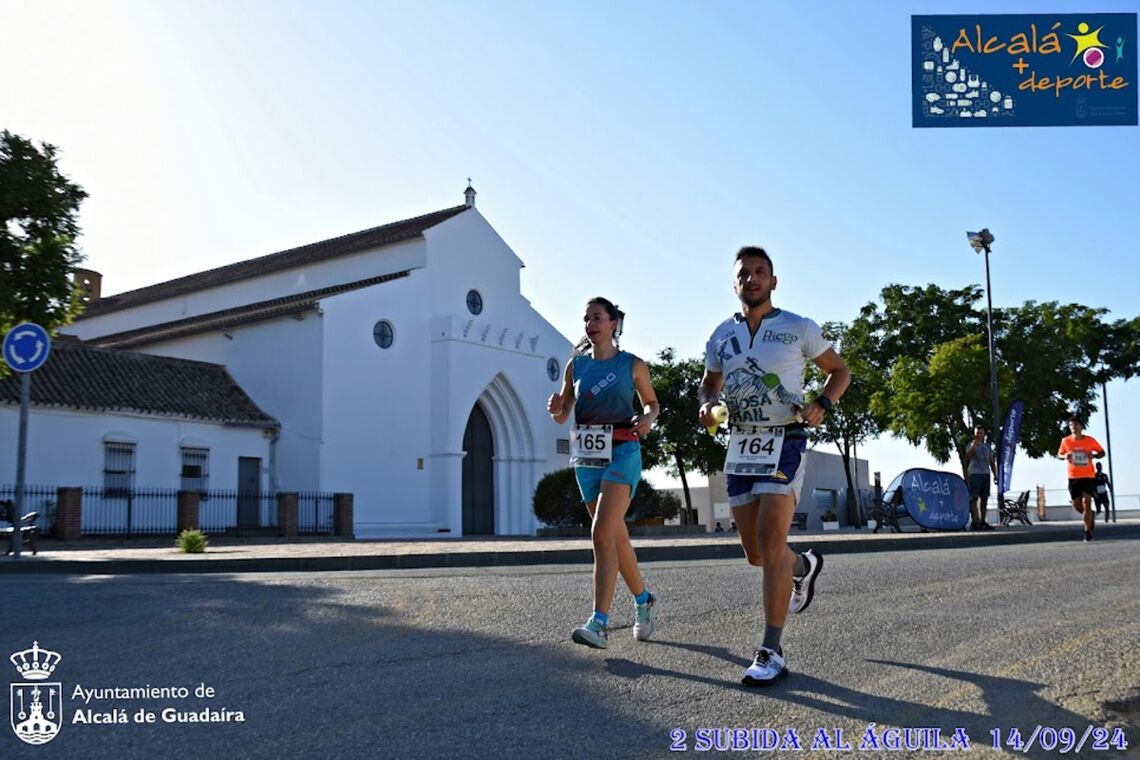 Amplio reportaje fotográfico de la II Carrera Urbana Subida al Águila