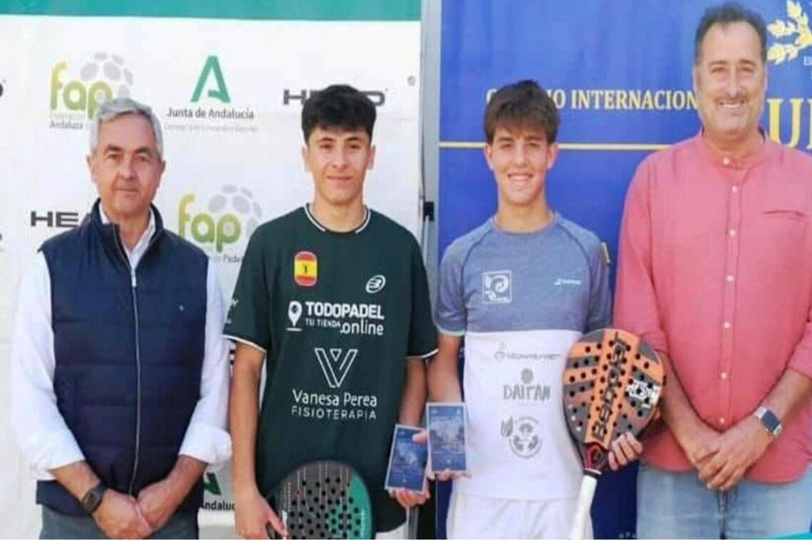 El alcalareño Rafa Reyes se corona campeón en cadetes de una nueva jornada de pádel andaluz