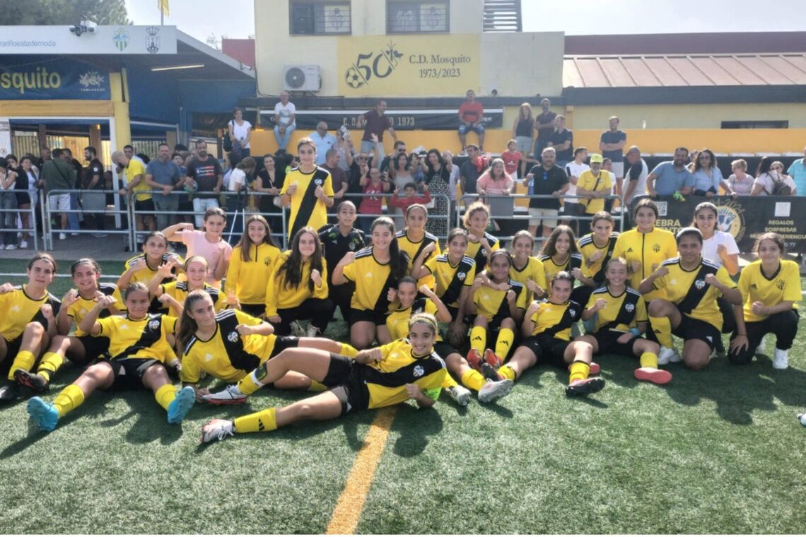 Las féminas infantiles del CD Mosquito se proclaman campeonas de invierno